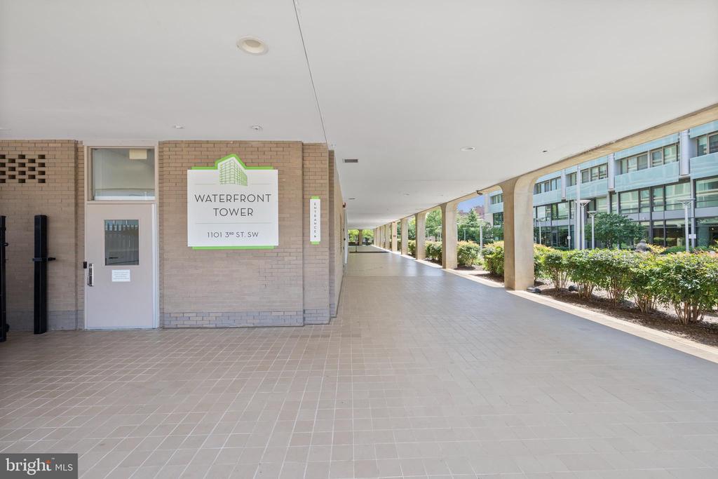 1101 3RD STREET SW 705
