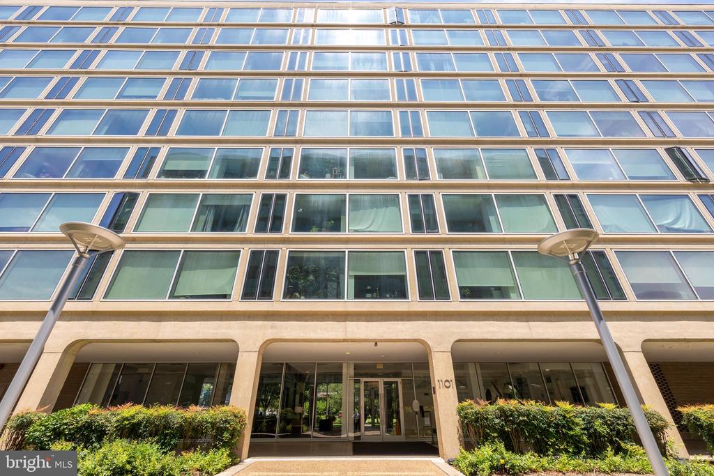 1101 3RD STREET SW 705