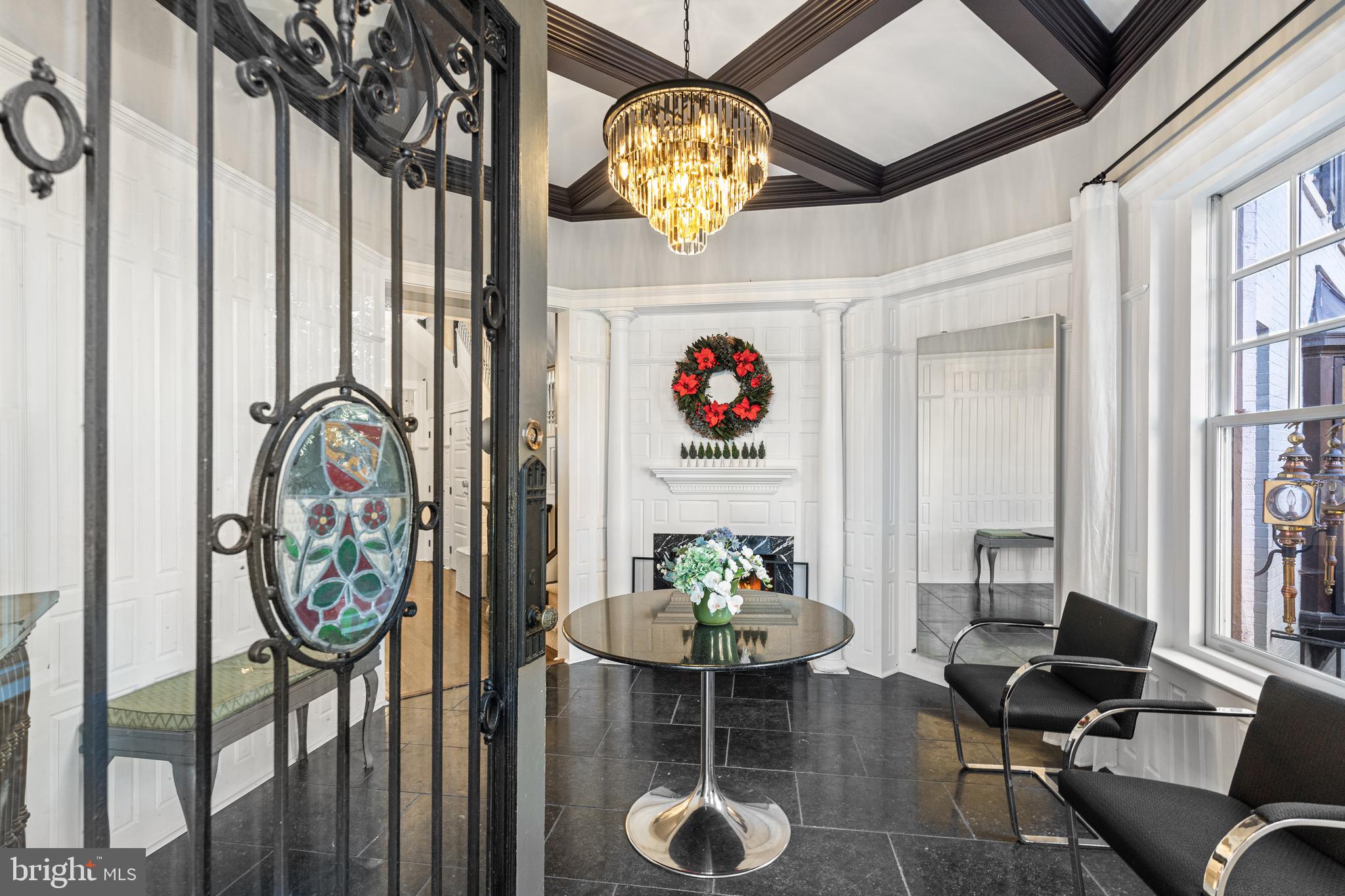 2212 MASSACHUSETTS AVE NW