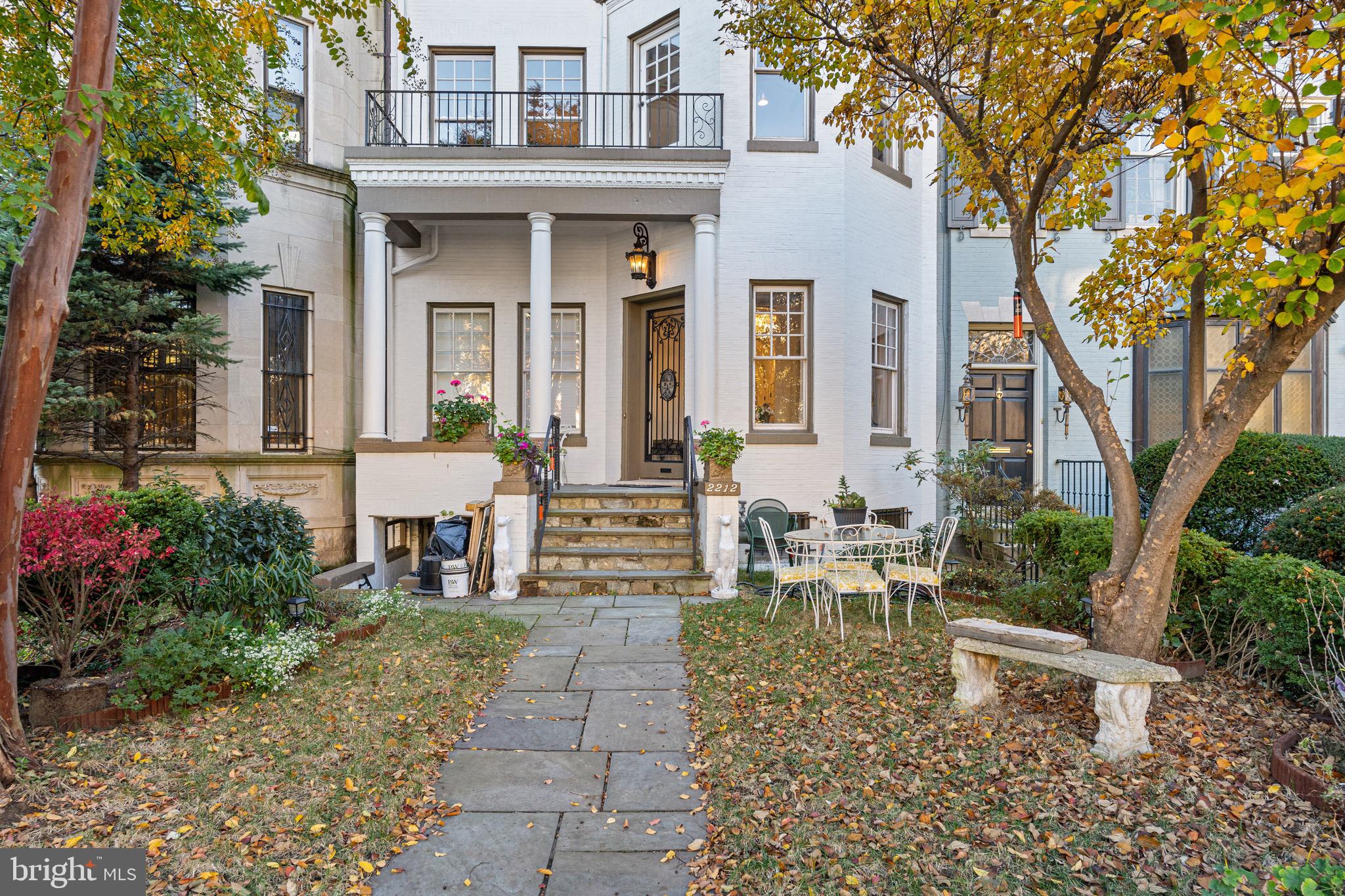 2212 MASSACHUSETTS AVE NW