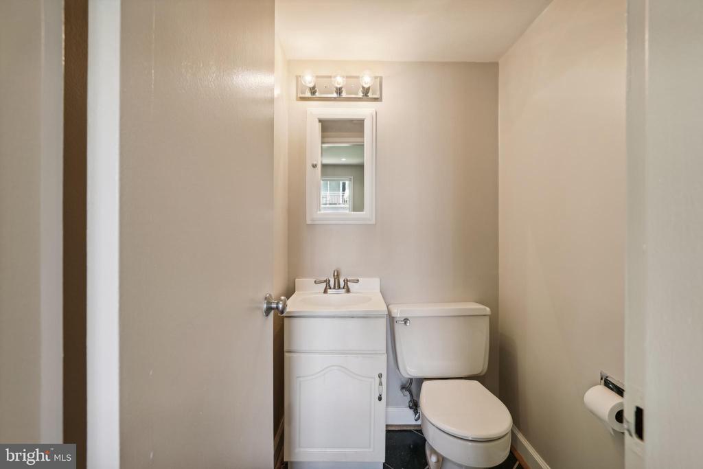 46-SW G ST SW #A