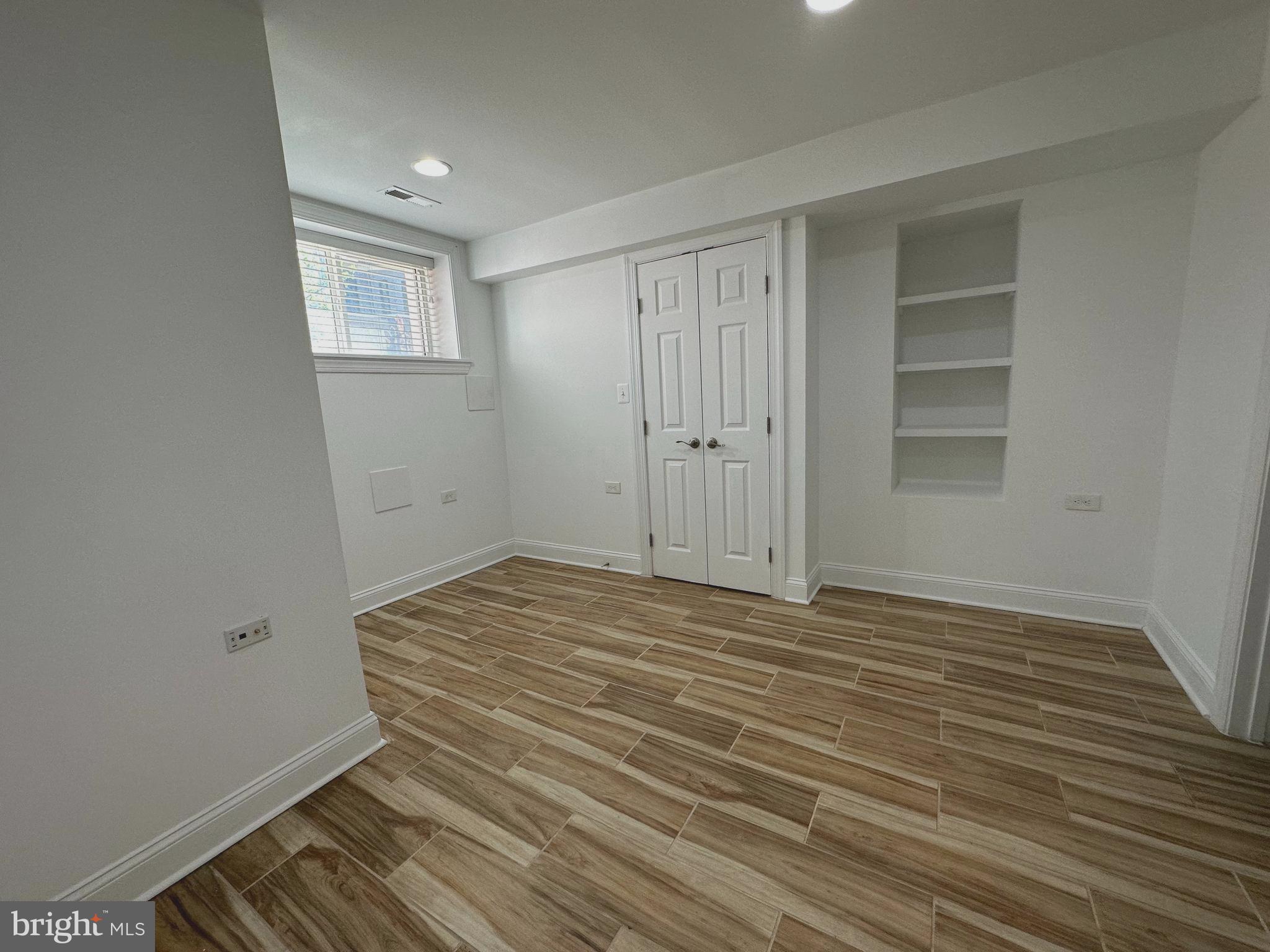 34 QUINCY PLACE NE