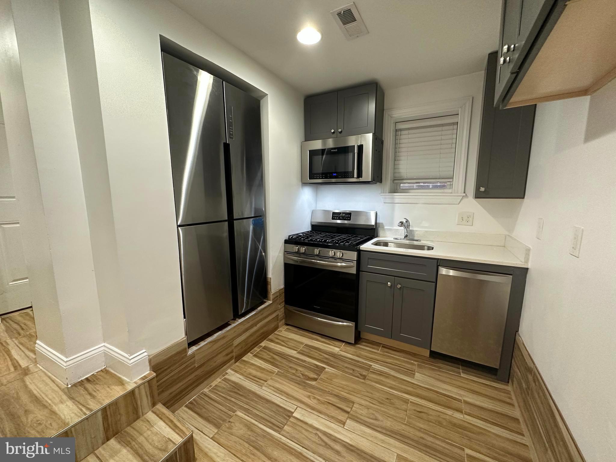 34 QUINCY PLACE NE