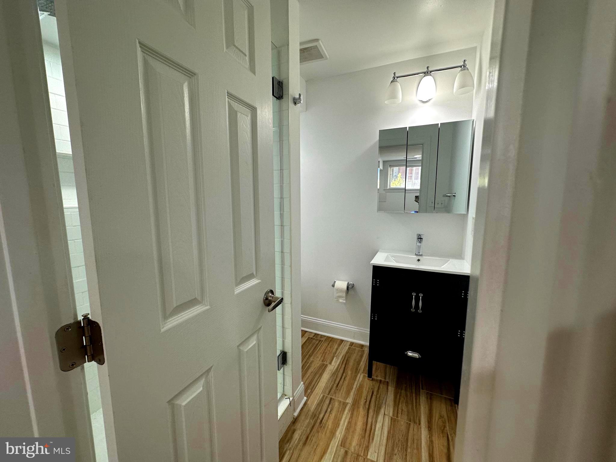 34 QUINCY PLACE NE