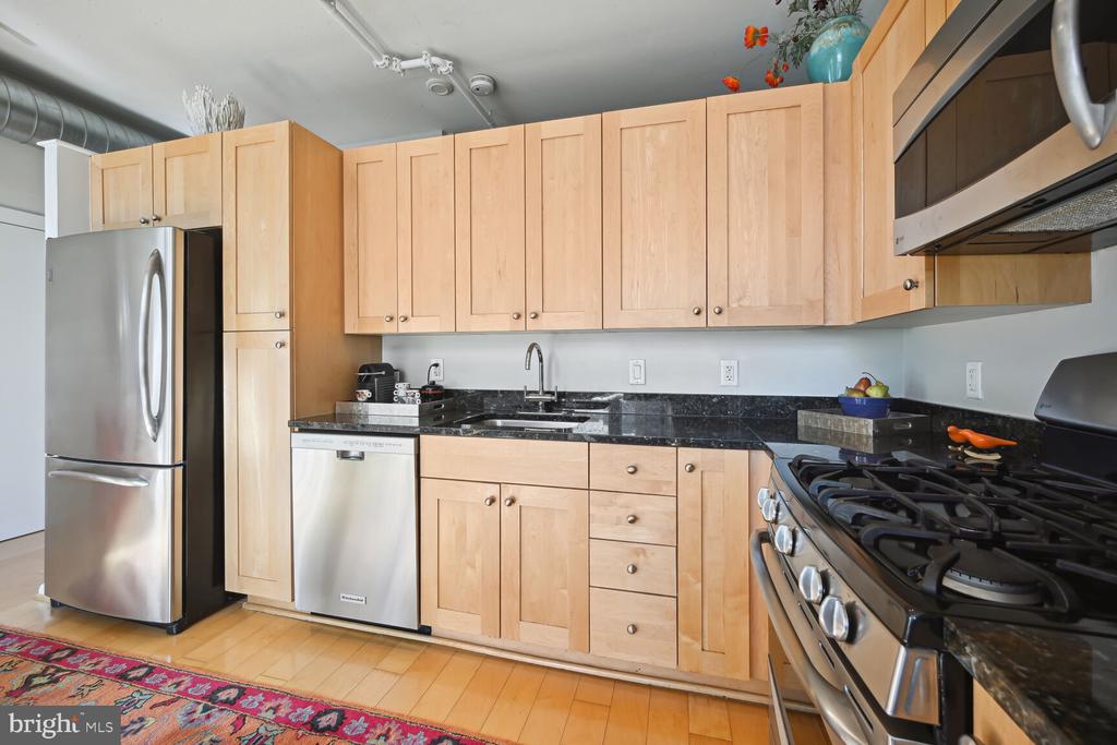 811 4TH STREET NW 720