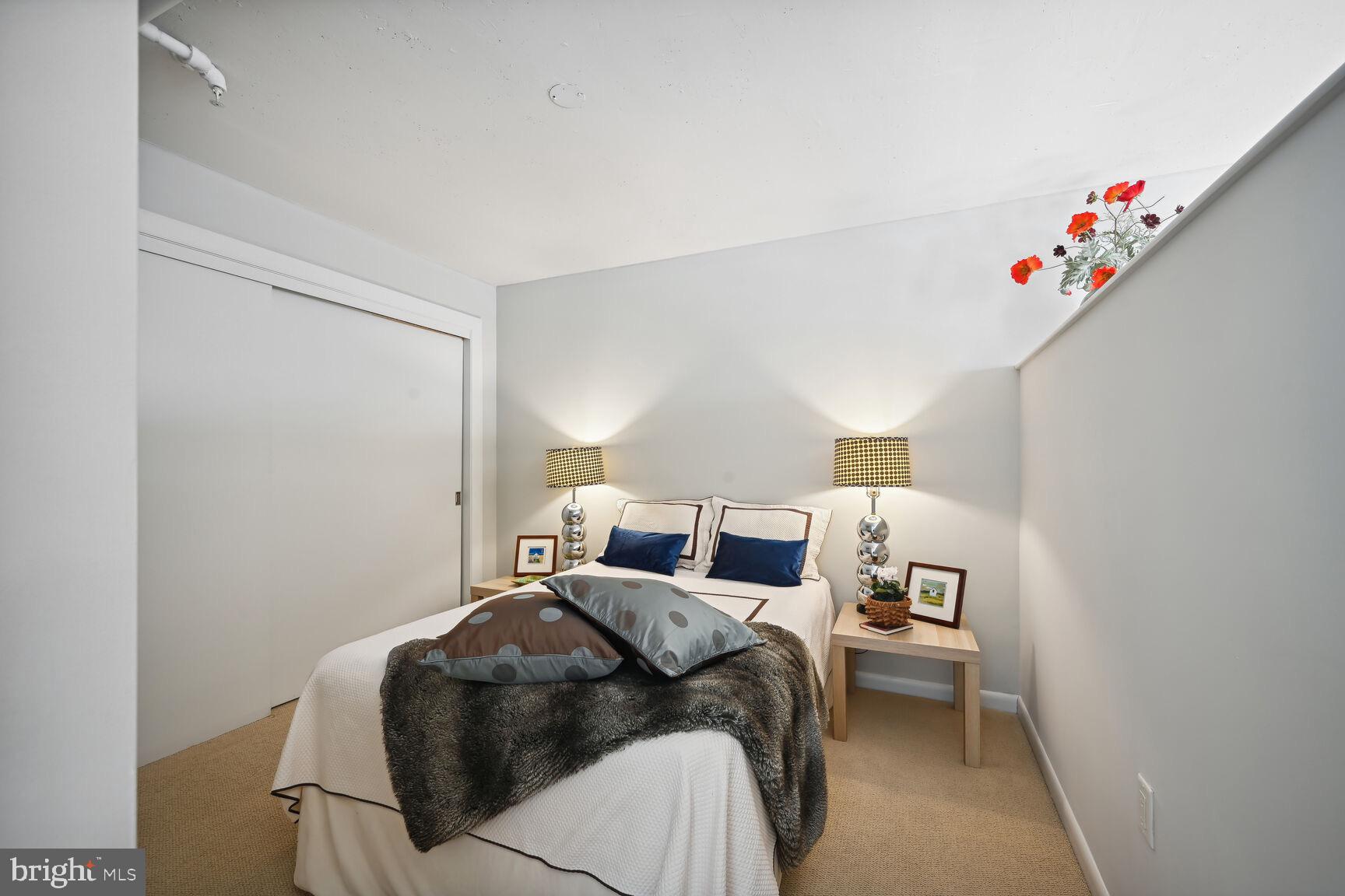 811 4TH STREET NW 720