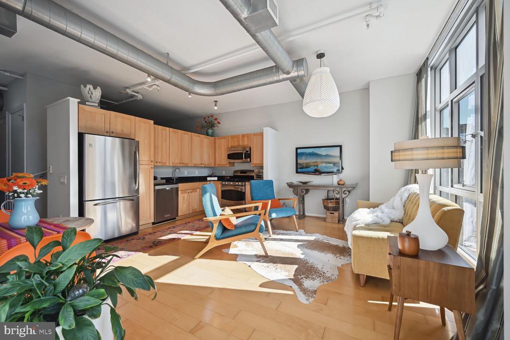 811 4TH STREET NW 720
