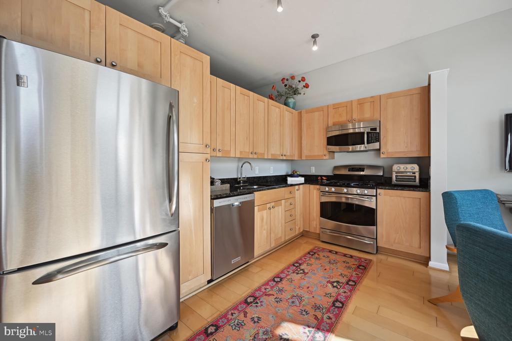 811 4TH STREET NW 720