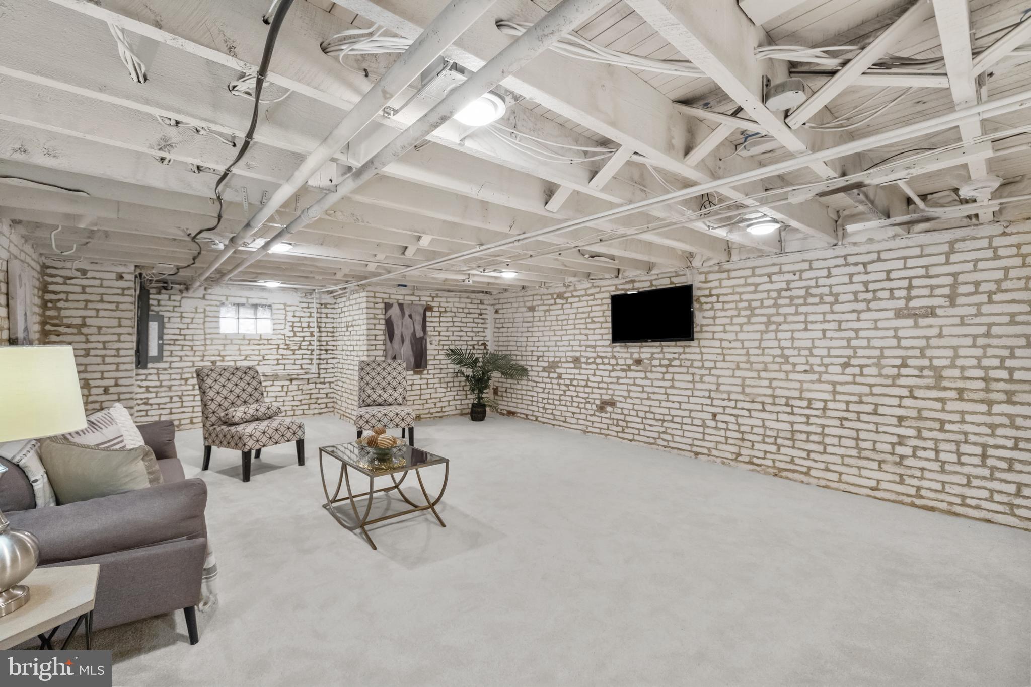 1126 MONTELLO AVENUE NE