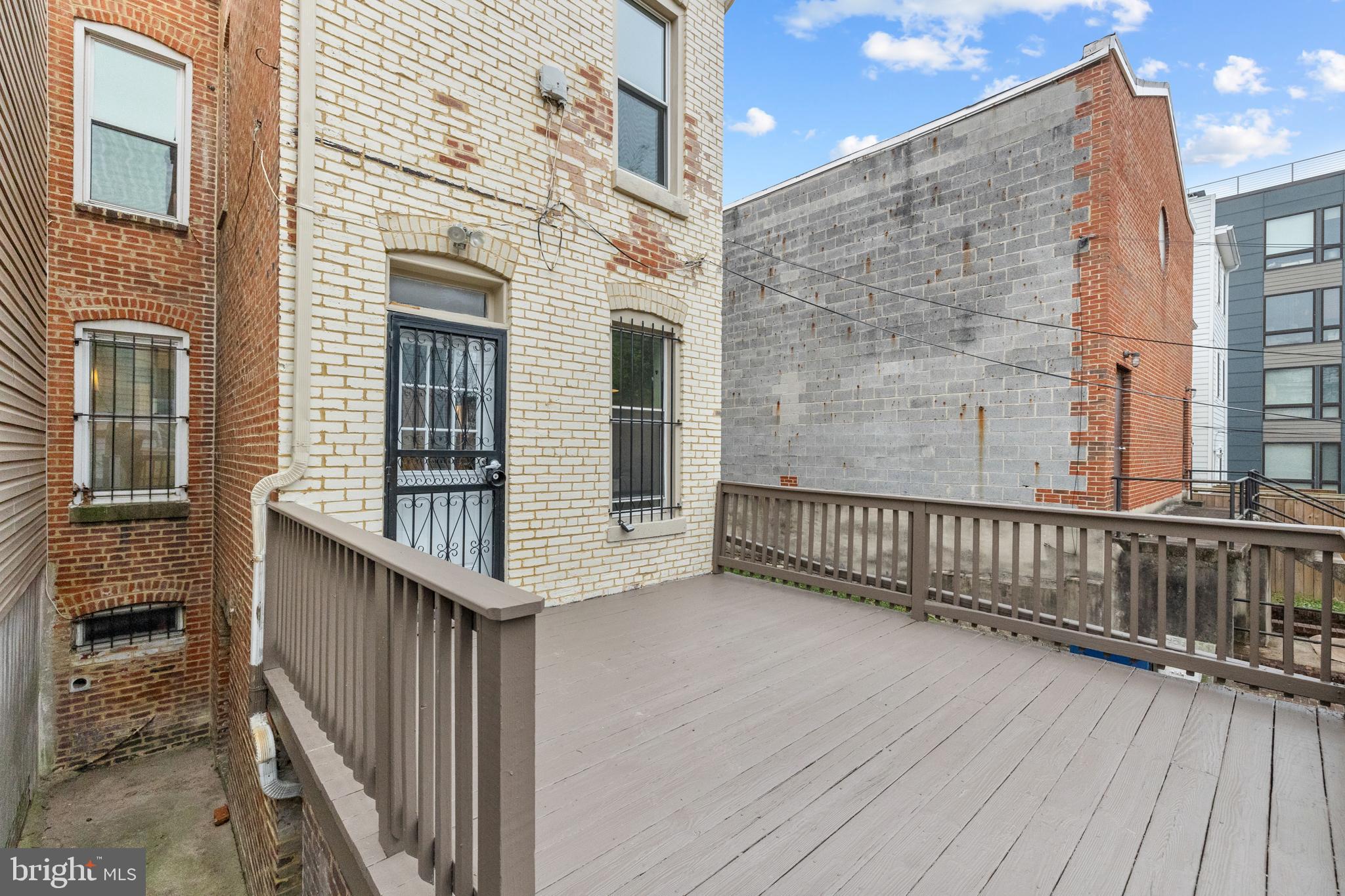 1126 MONTELLO AVENUE NE