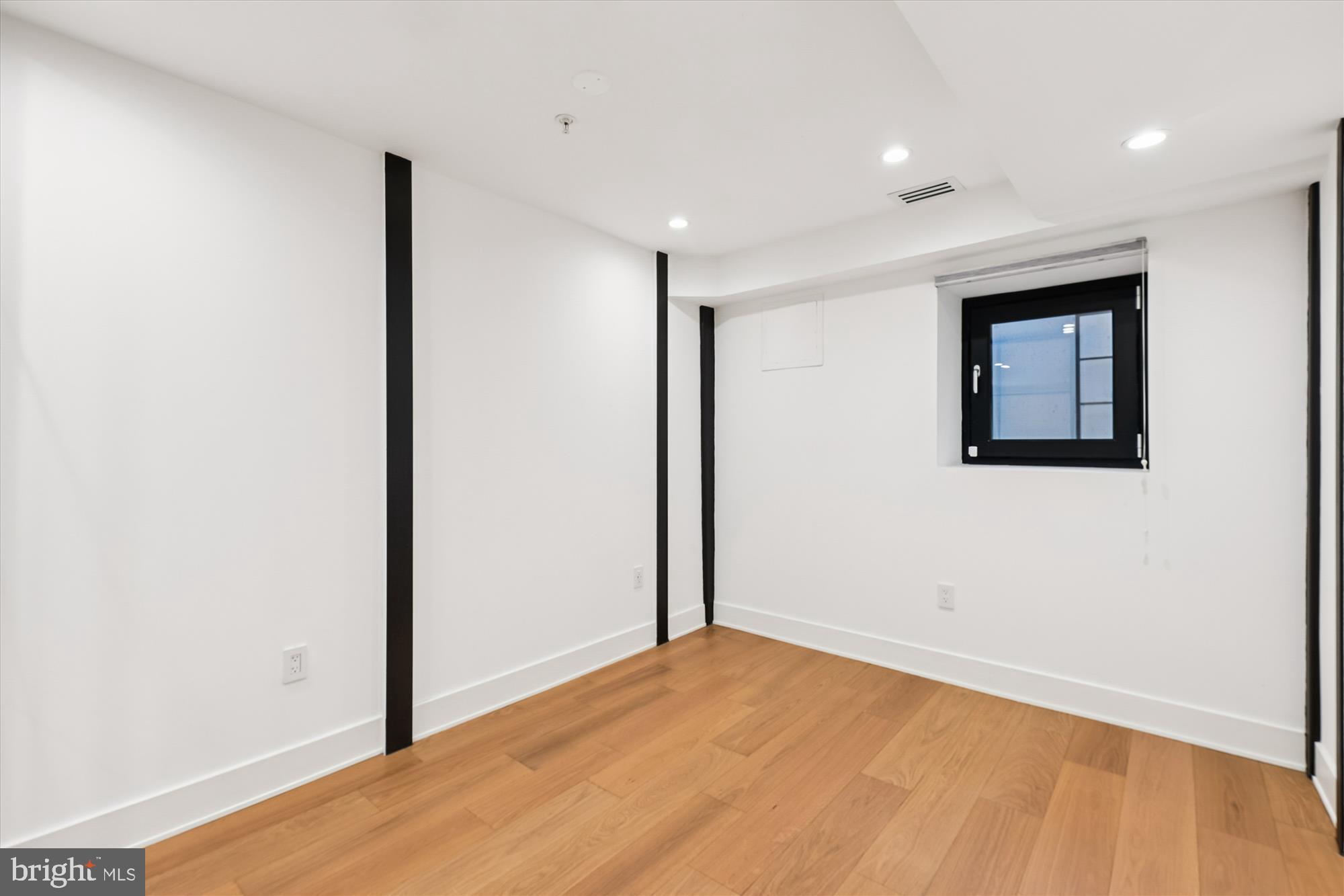 746 MORTON STREET NW 1