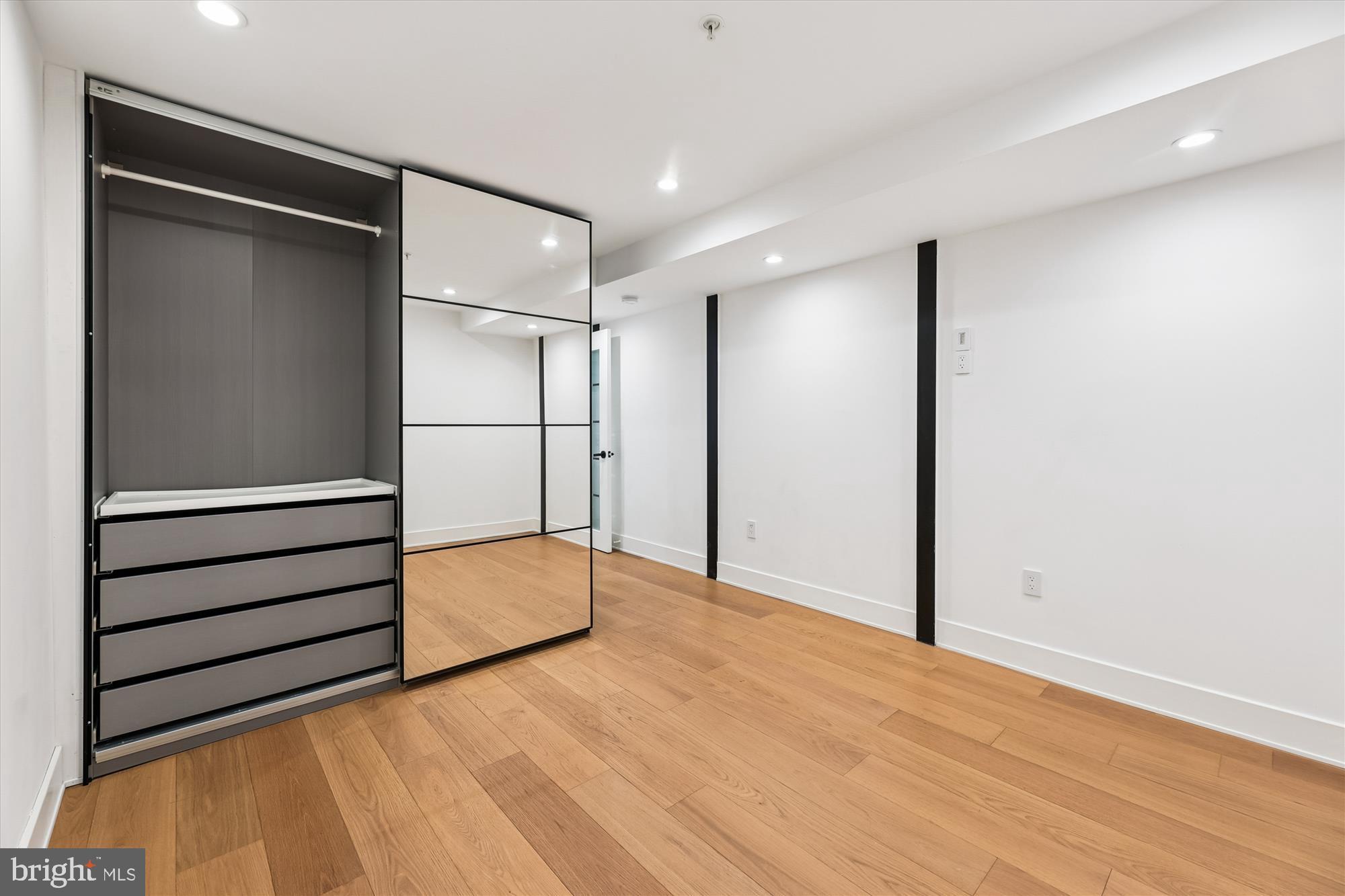 746 MORTON STREET NW 1