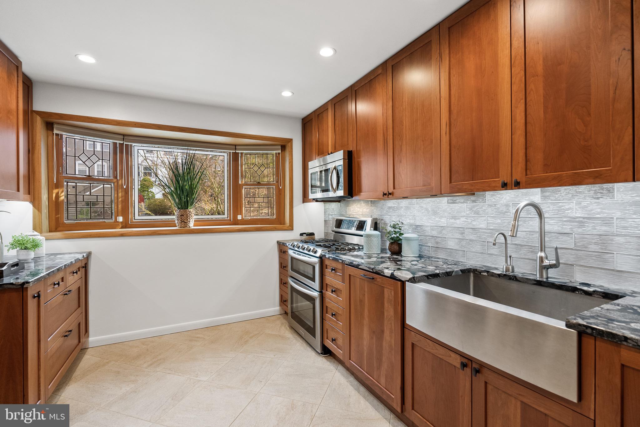 4854 RESERVOIR ROAD NW