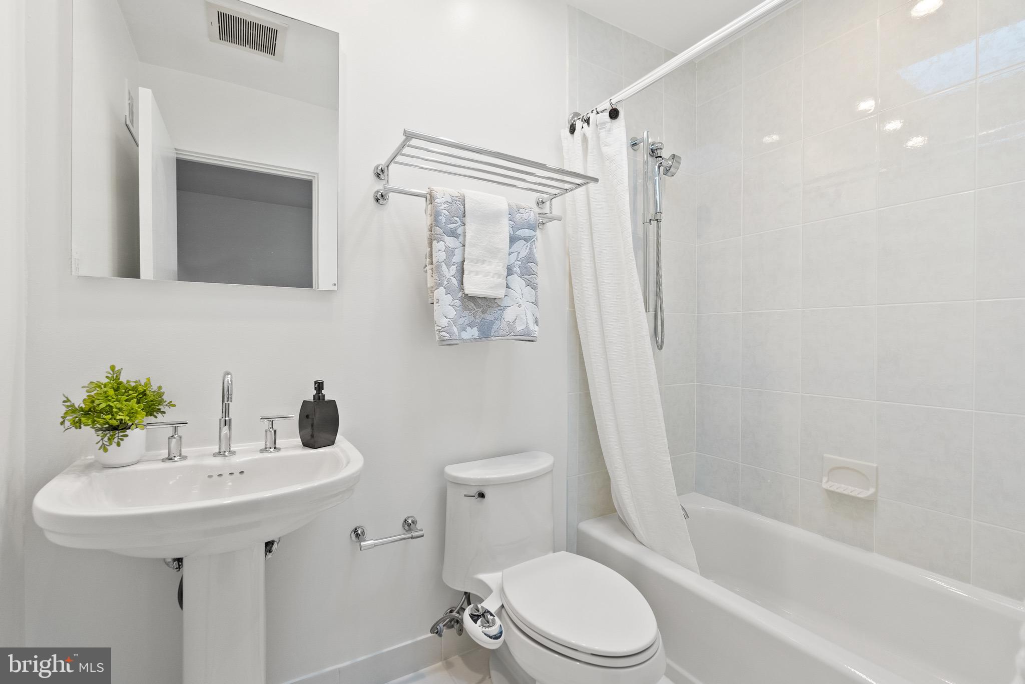 4854 RESERVOIR ROAD NW