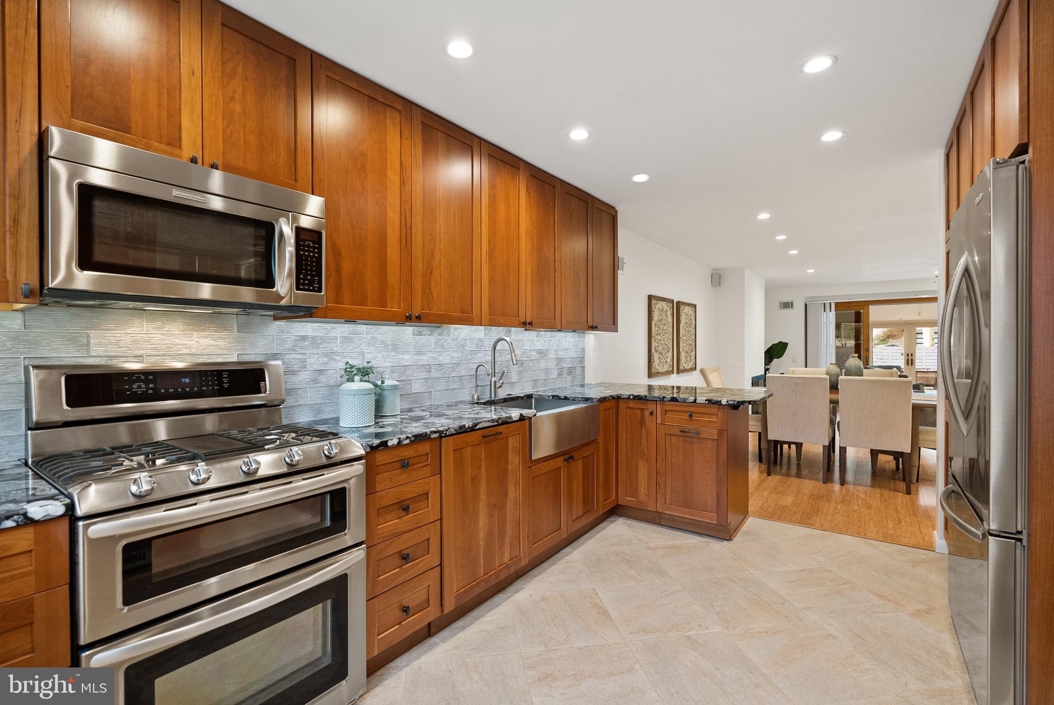 4854 RESERVOIR ROAD NW