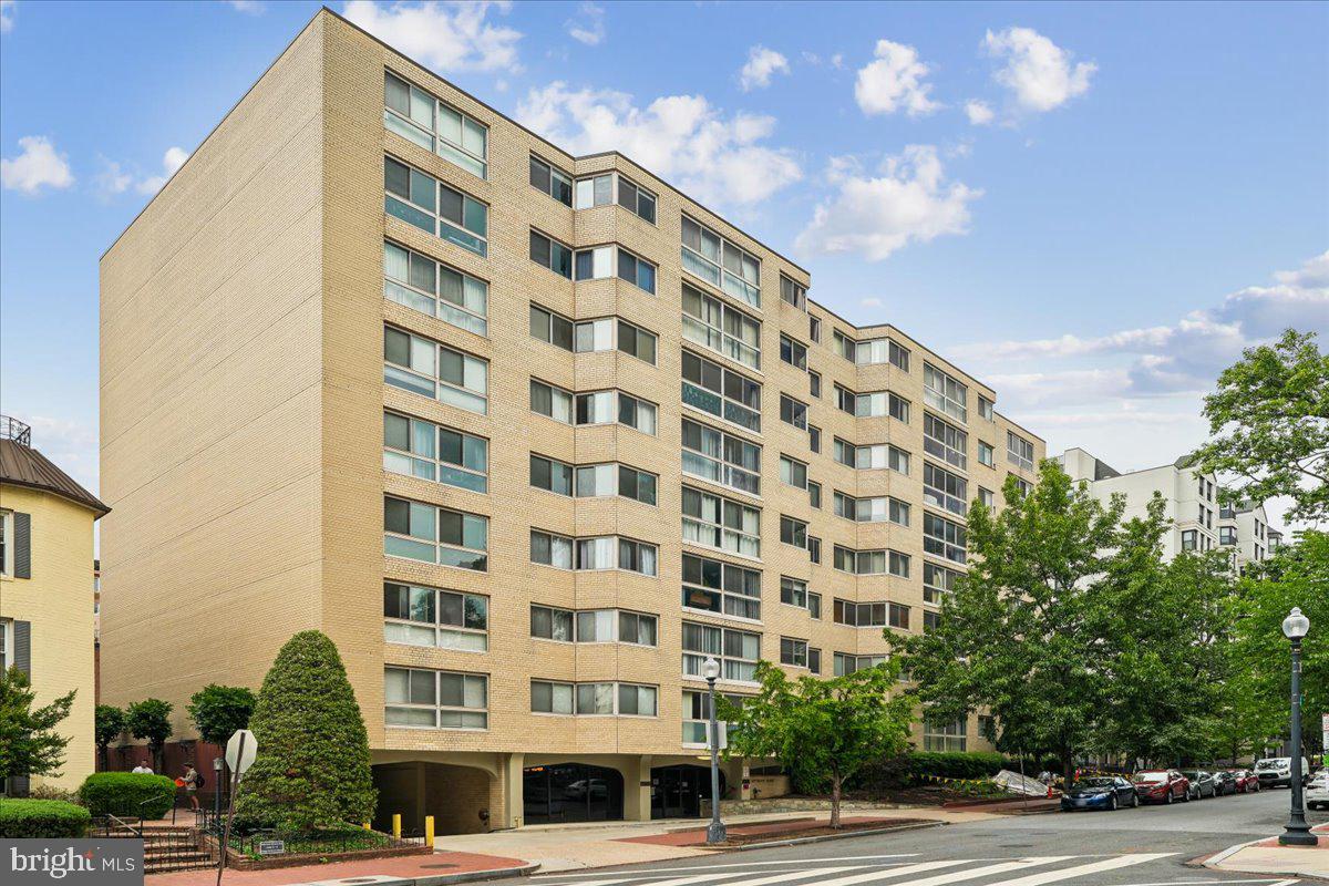 922 24TH STREET NW 415