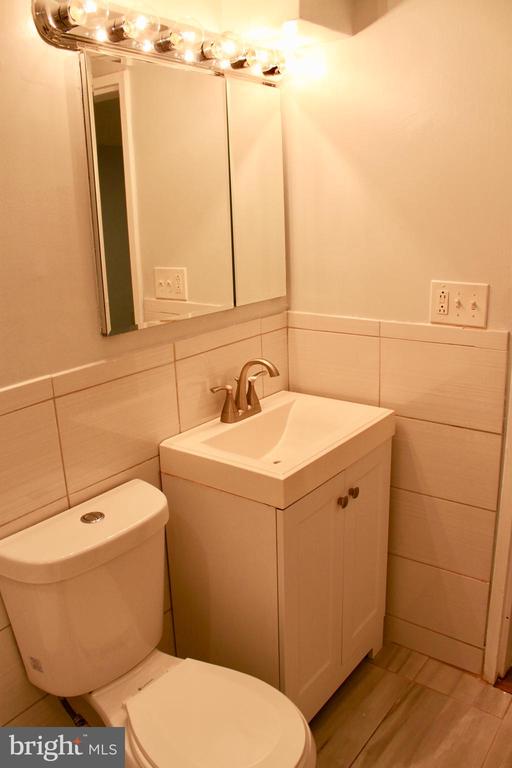 46 G STREET SW Unit: B