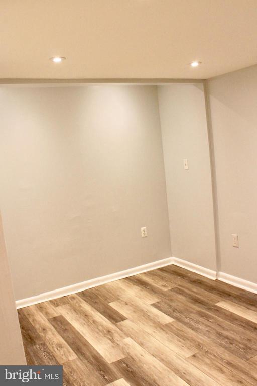 46 G STREET SW Unit: B