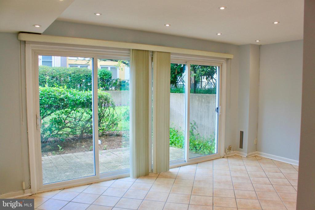 46 G STREET SW Unit: B