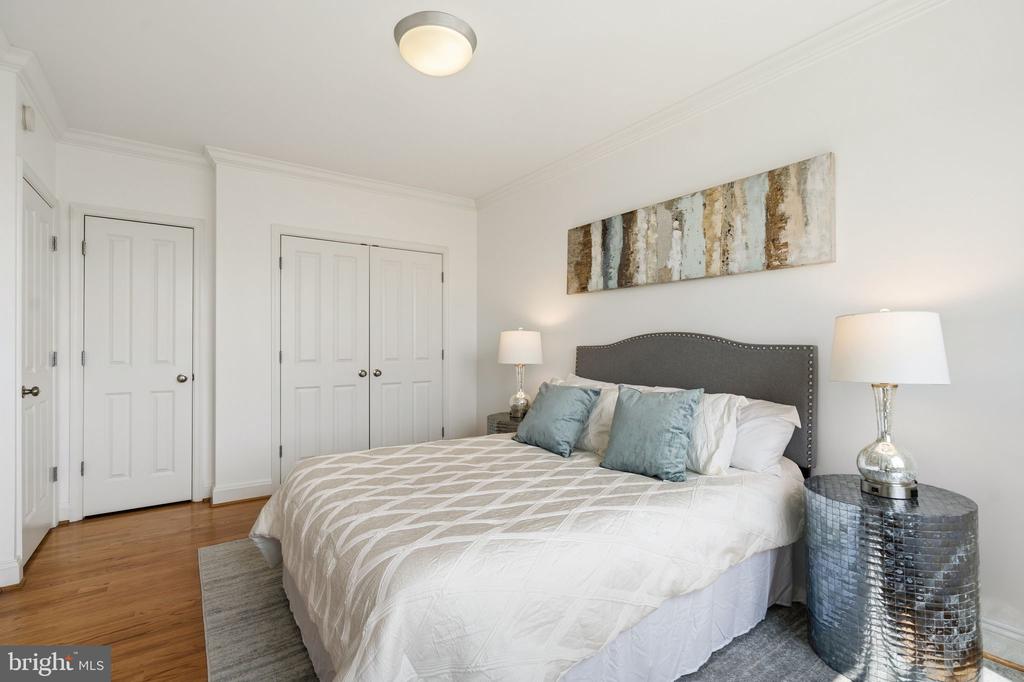 1701 16TH STREET NW Unit: 544
