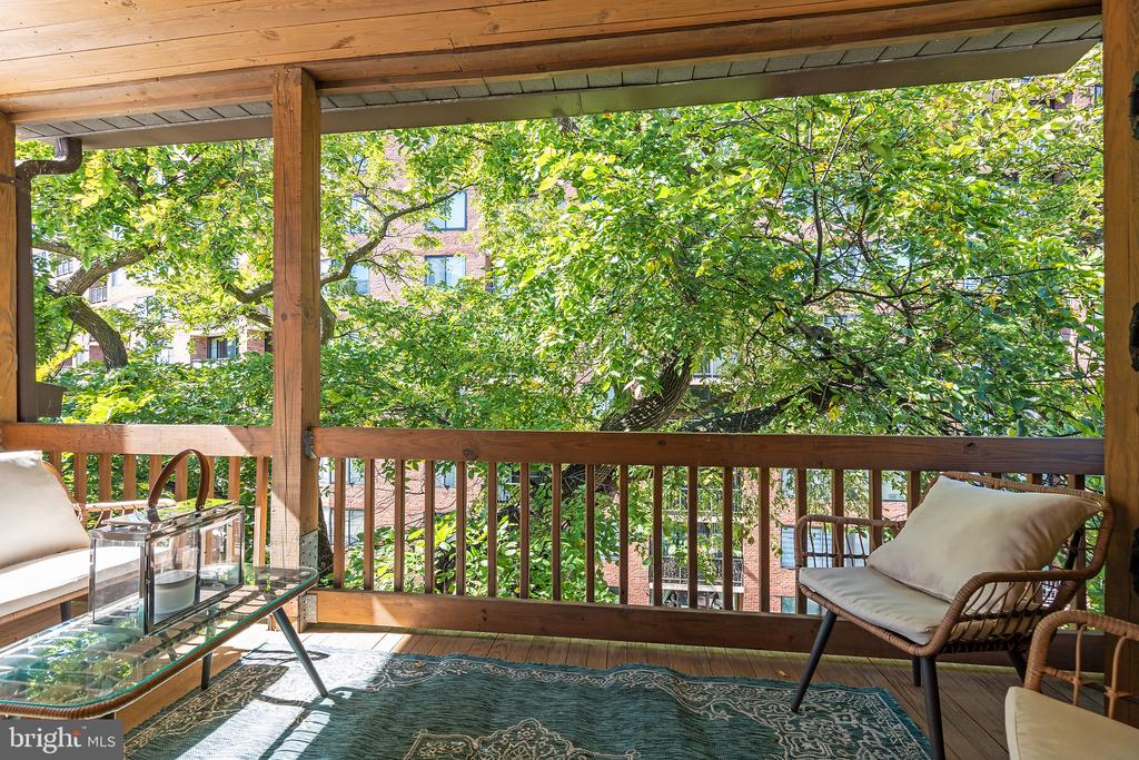 1124 25TH STREET NW Unit: 203