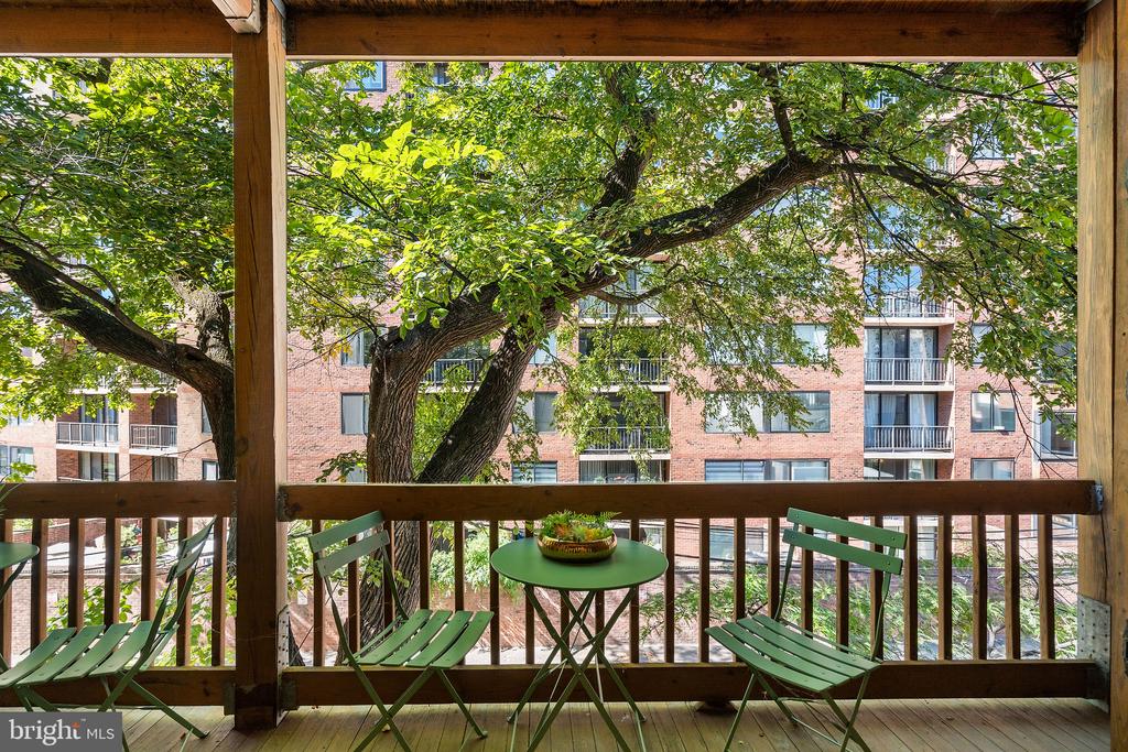 1124 25TH STREET NW Unit: 203