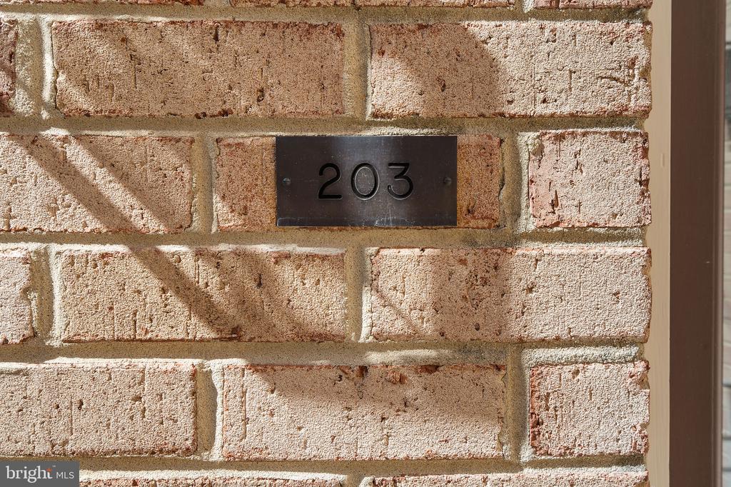1124 25TH STREET NW Unit: 203