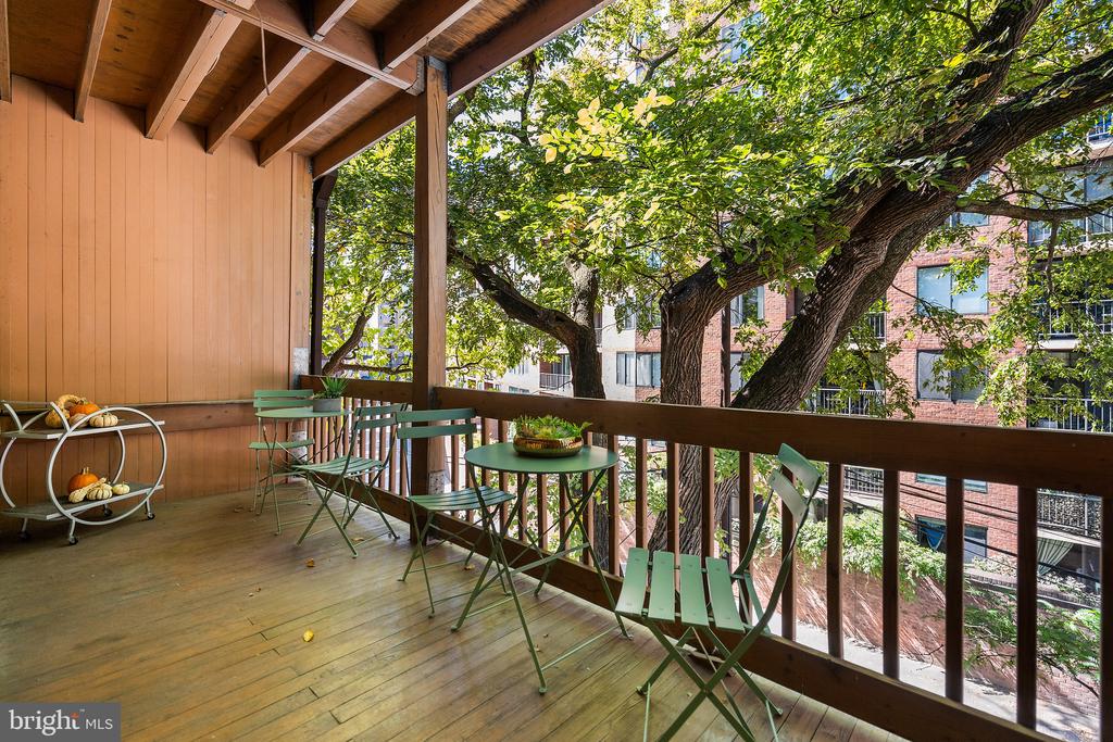 1124 25TH STREET NW Unit: 203