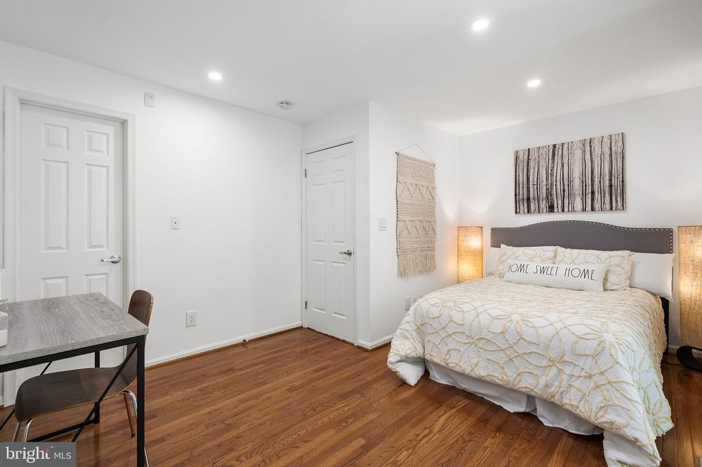 1124 25TH STREET NW Unit: 203