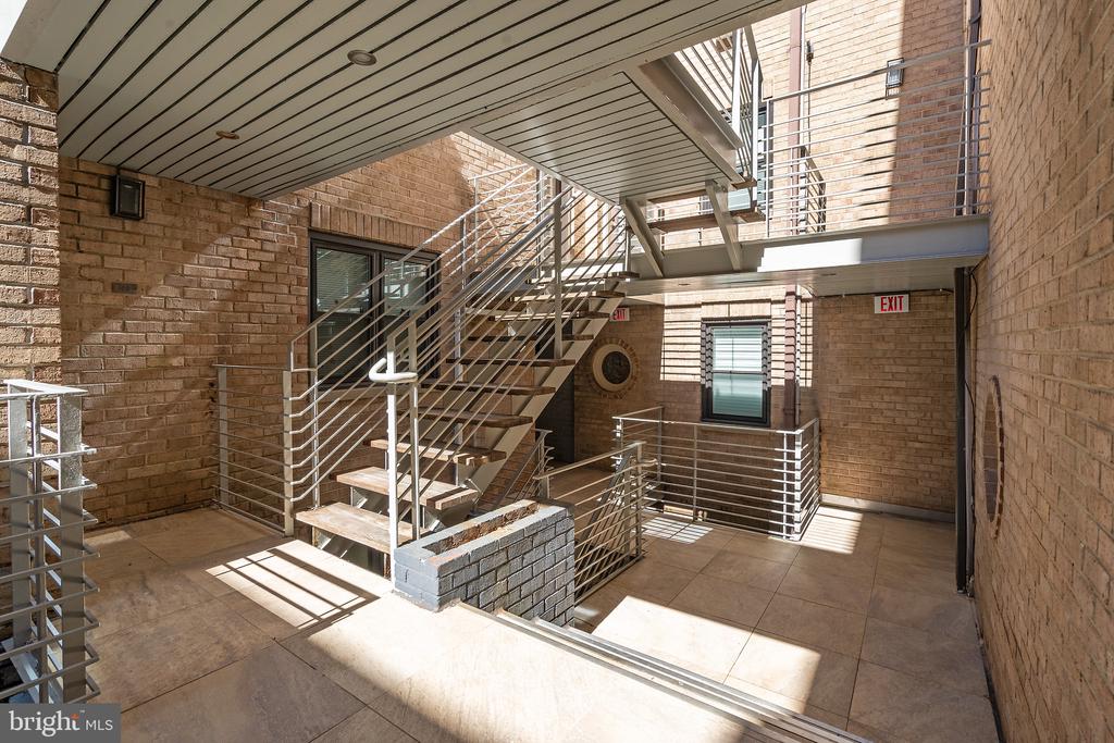 1124 25TH STREET NW Unit: 203