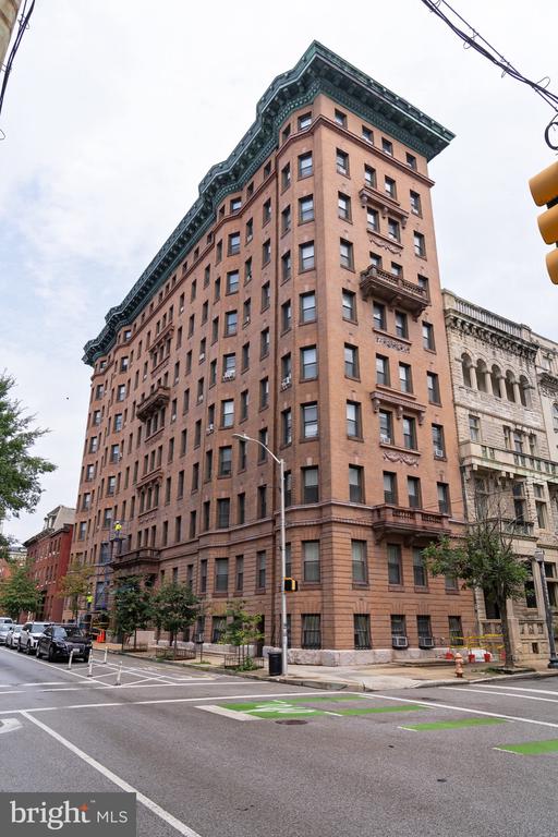 700 PARK AVENUE