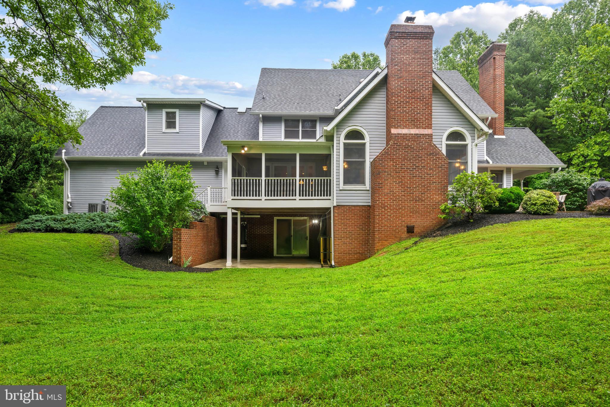 14660 VIBURNUM DRIVE