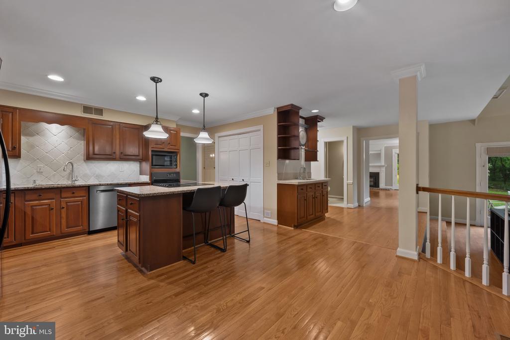 14660 VIBURNUM DRIVE