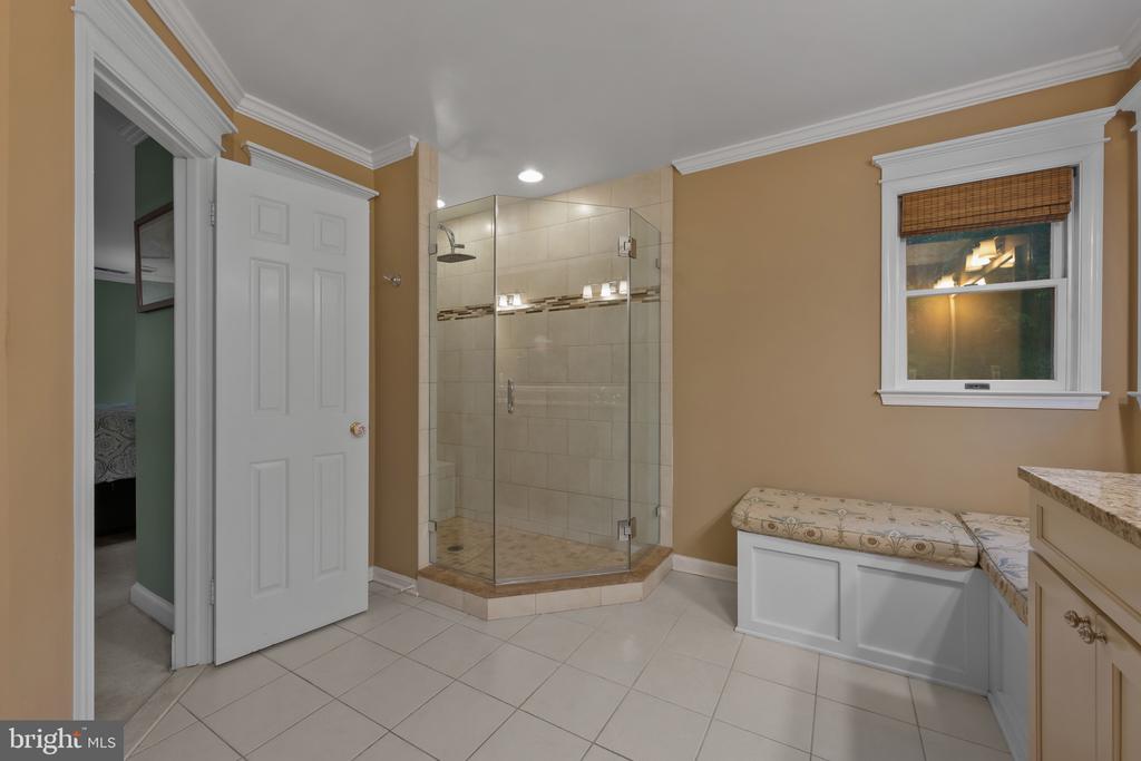 14660 VIBURNUM DRIVE