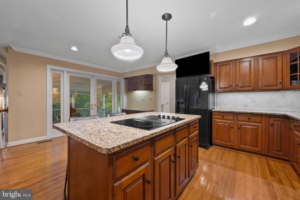 14660 VIBURNUM DRIVE