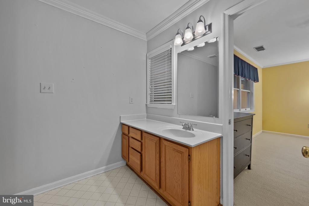 14660 VIBURNUM DRIVE