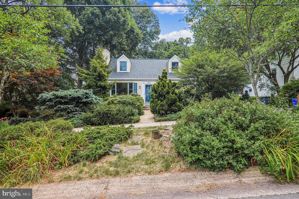 6202 Wilmett Rd