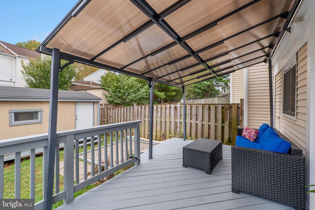 27 FILBERT COURT
