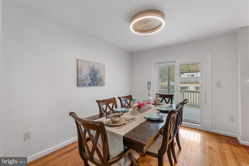 27 FILBERT COURT
