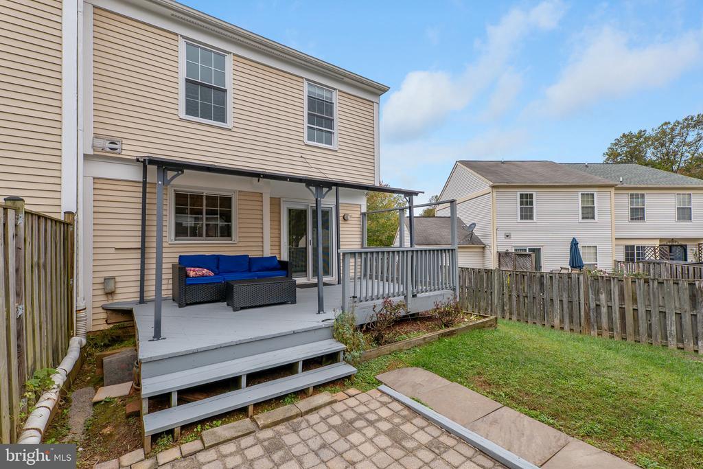 27 FILBERT COURT