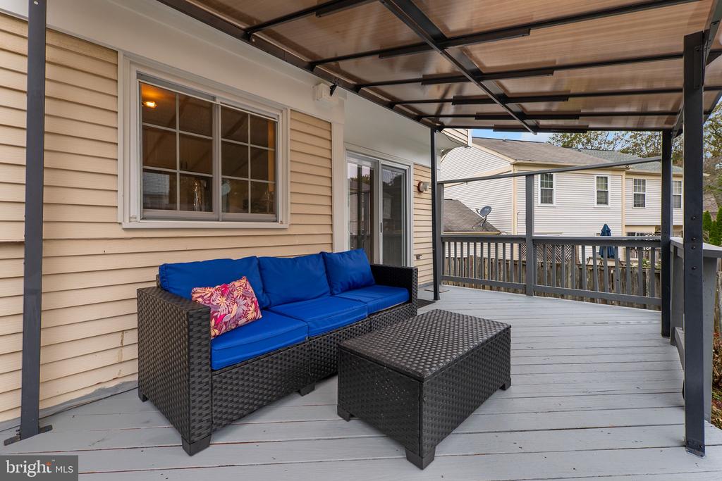 27 FILBERT COURT