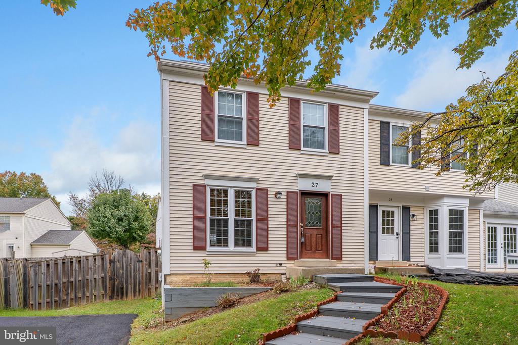 27 FILBERT COURT