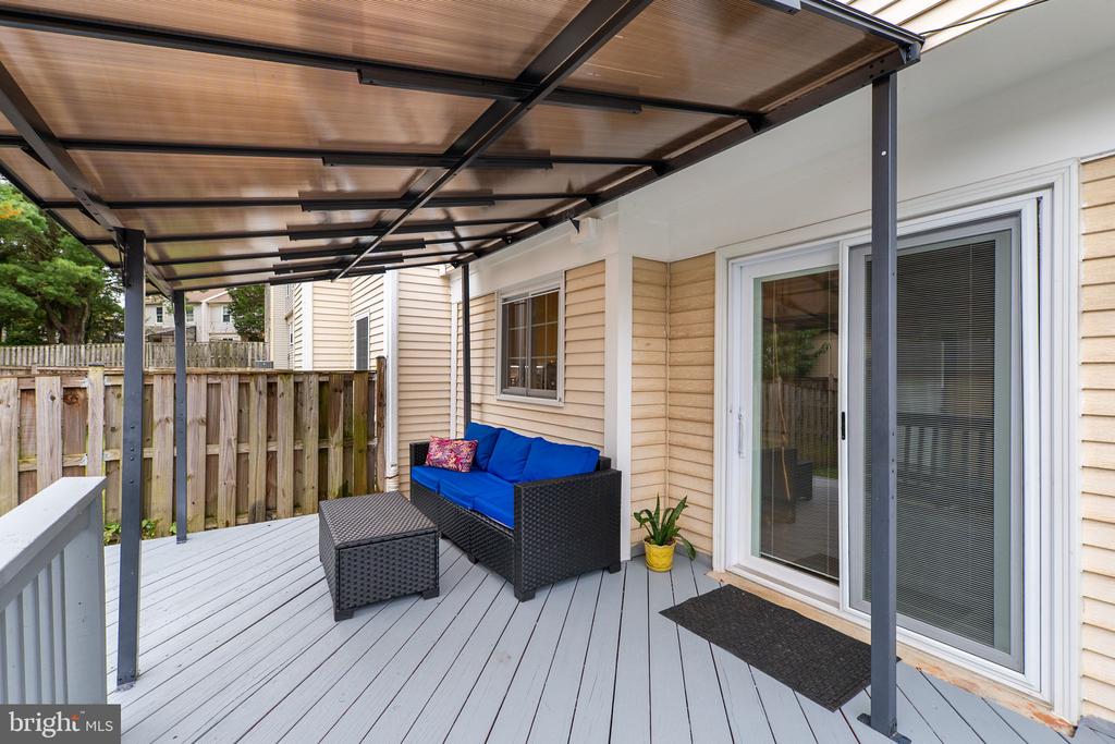 27 FILBERT COURT