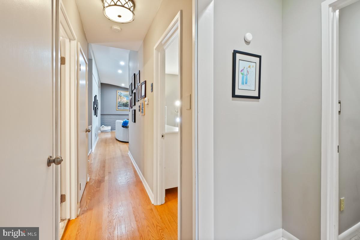 9012 HONEYBEE LANE