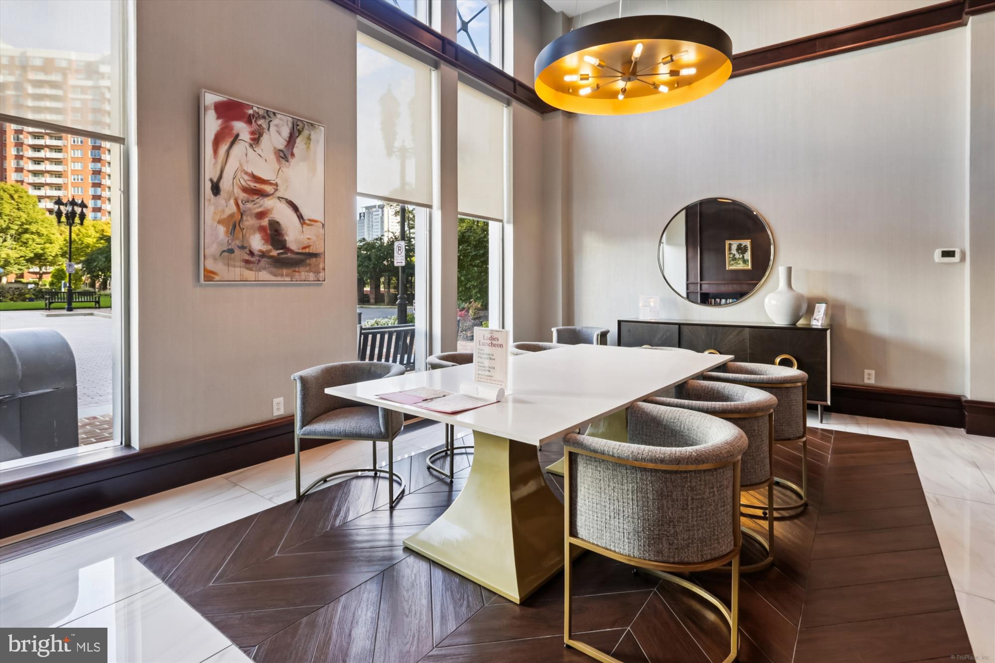 5809 NICHOLSON LANE 1402