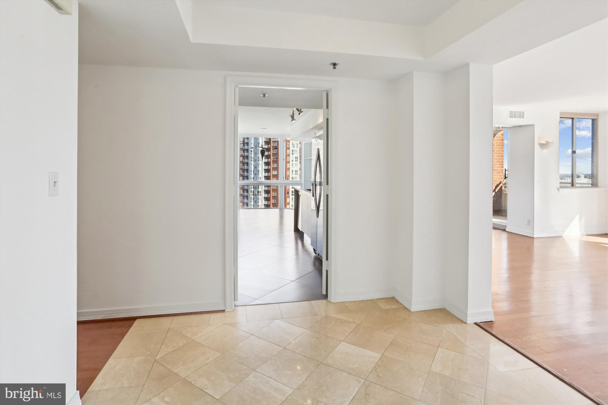 5809 NICHOLSON LANE 1402