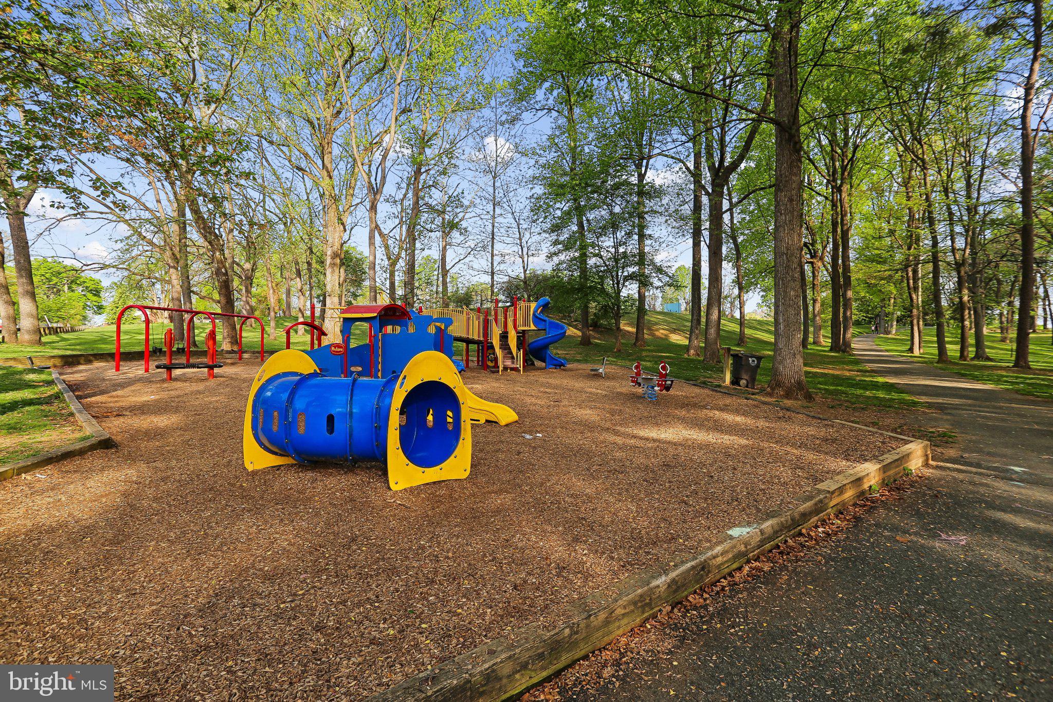 12809 CALDWELL STREET