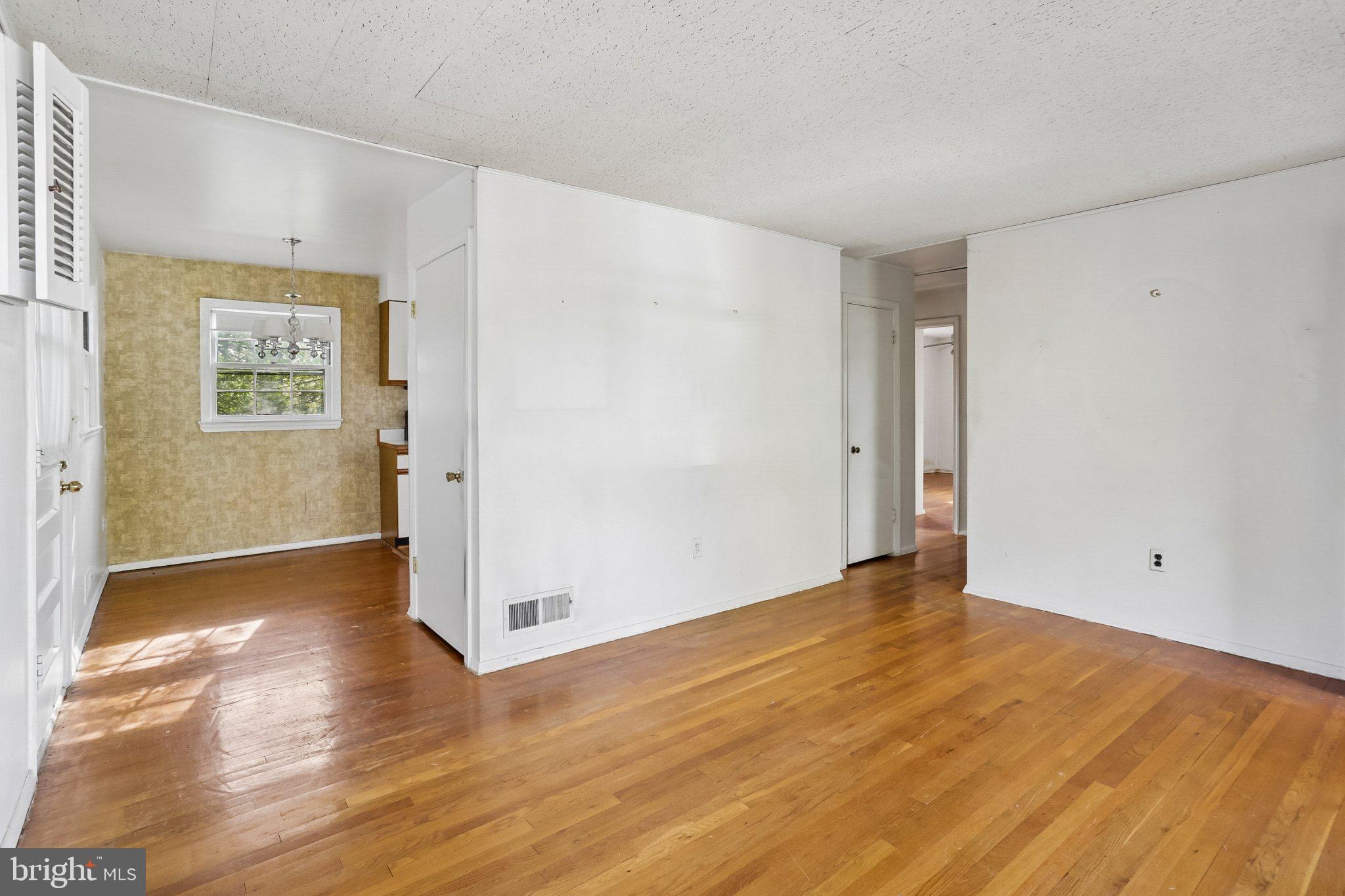 12809 CALDWELL STREET