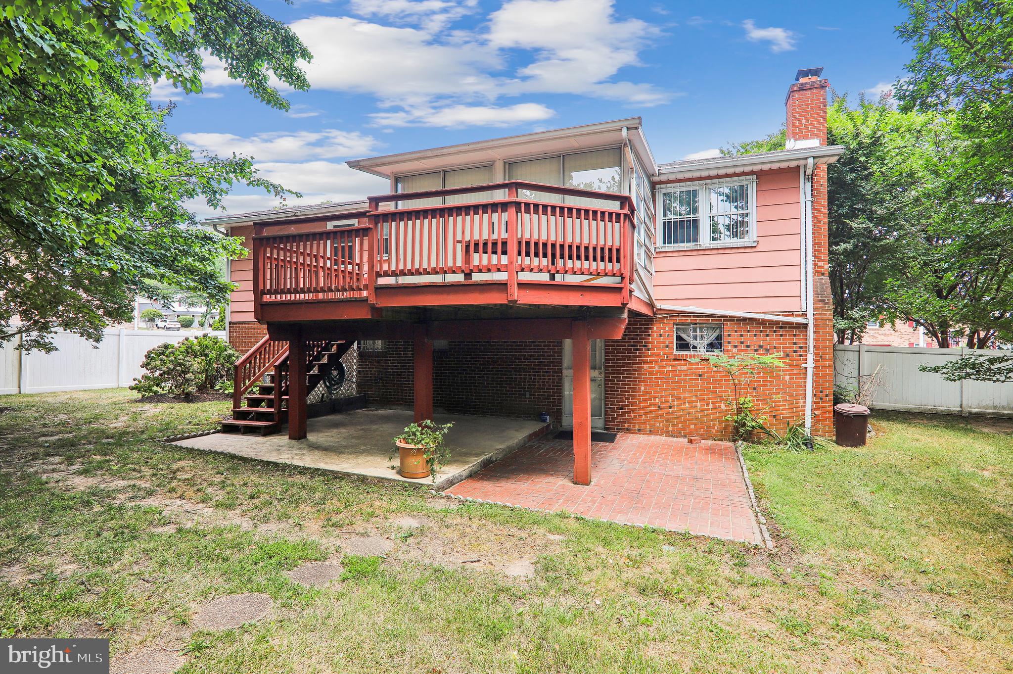 6 Norair Ave