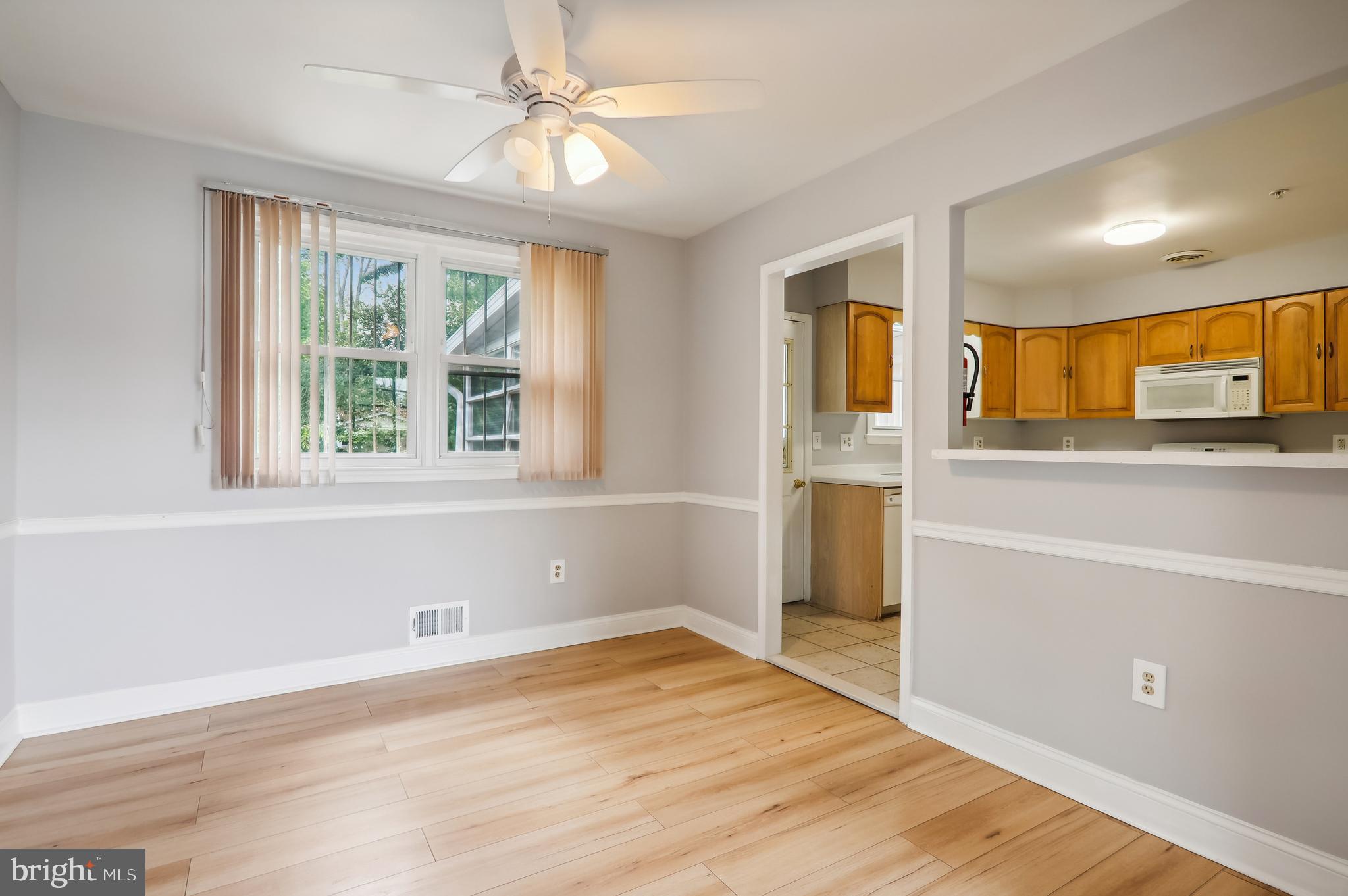 6 Norair Ave